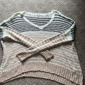 Light weight sprint sweater